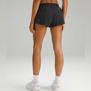Lululemon Hotty Hot Low-Rise Lined Short 2.5” - Black, Sz 12